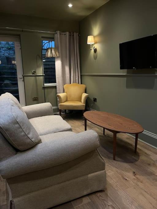 Peaceful Apartment In The Heart Of פרום מראה חיצוני תמונה